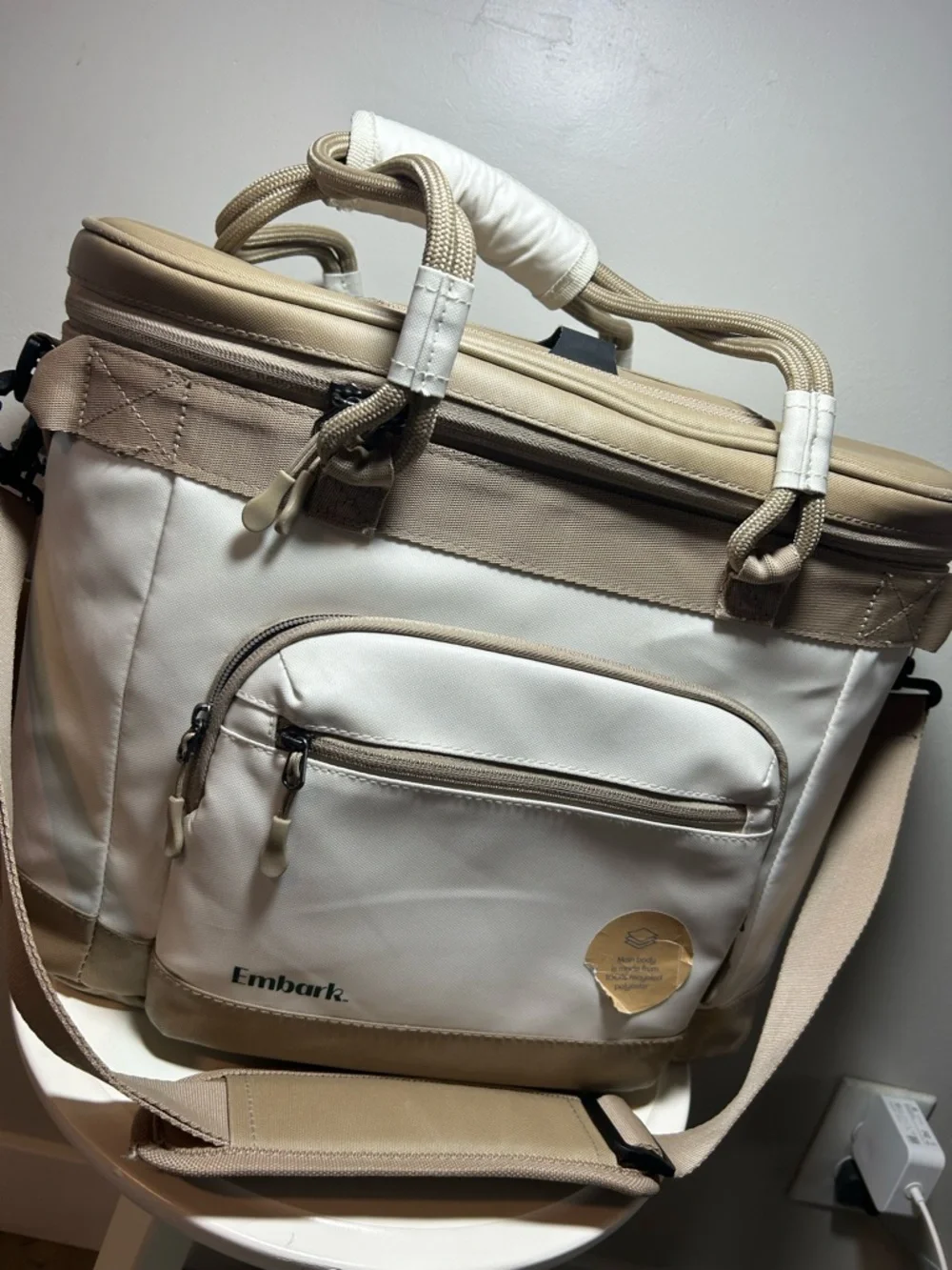 Beige and Cream Men’s Carry Bag